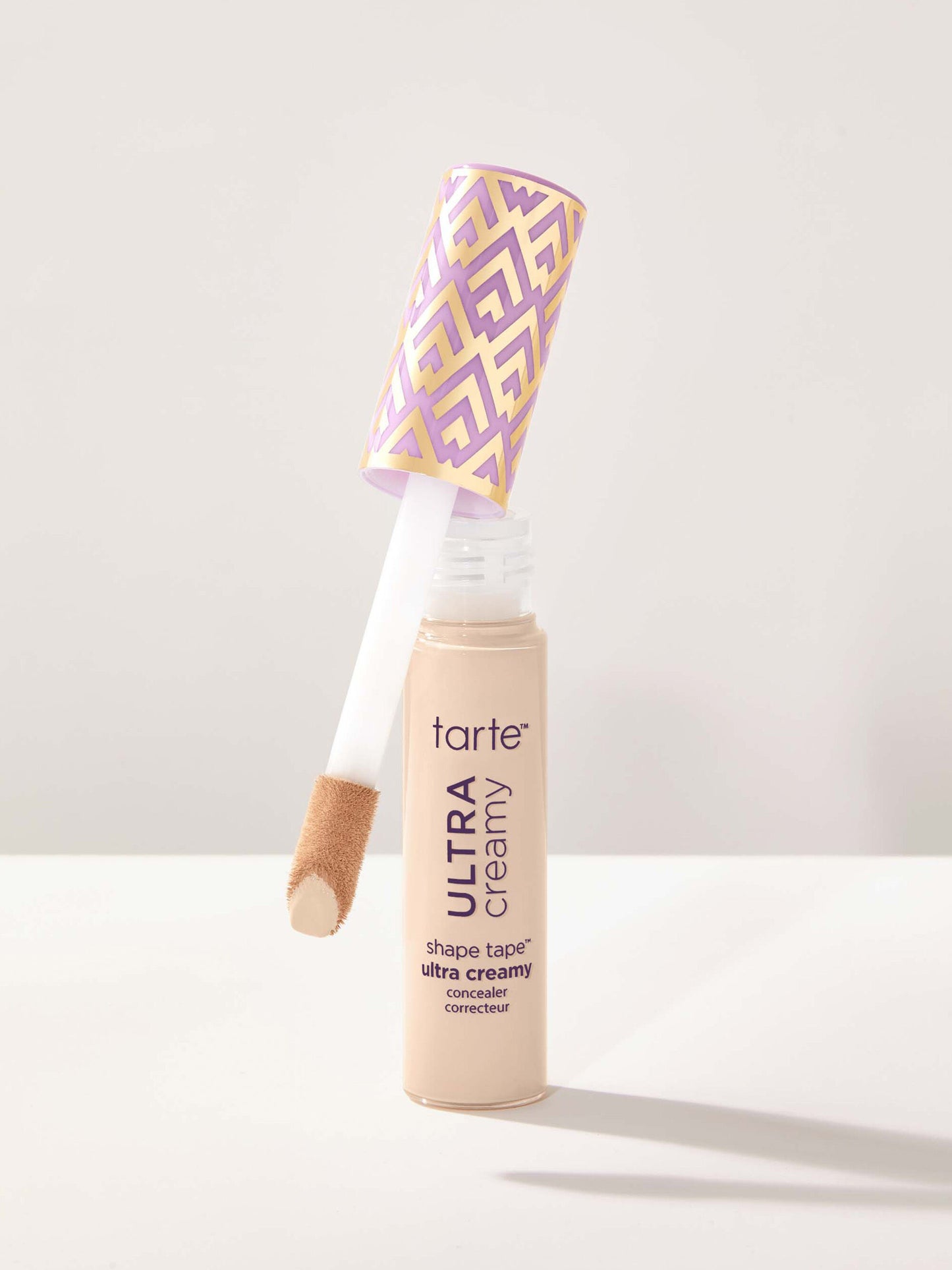 shape tape™ ultra creamy concealer