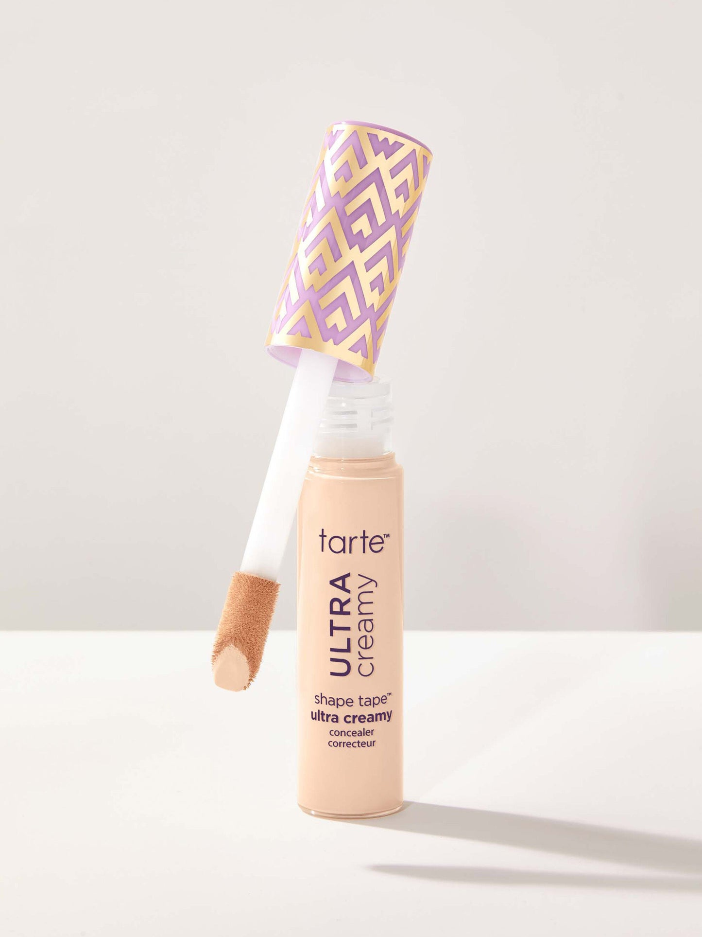 shape tape™ ultra creamy concealer