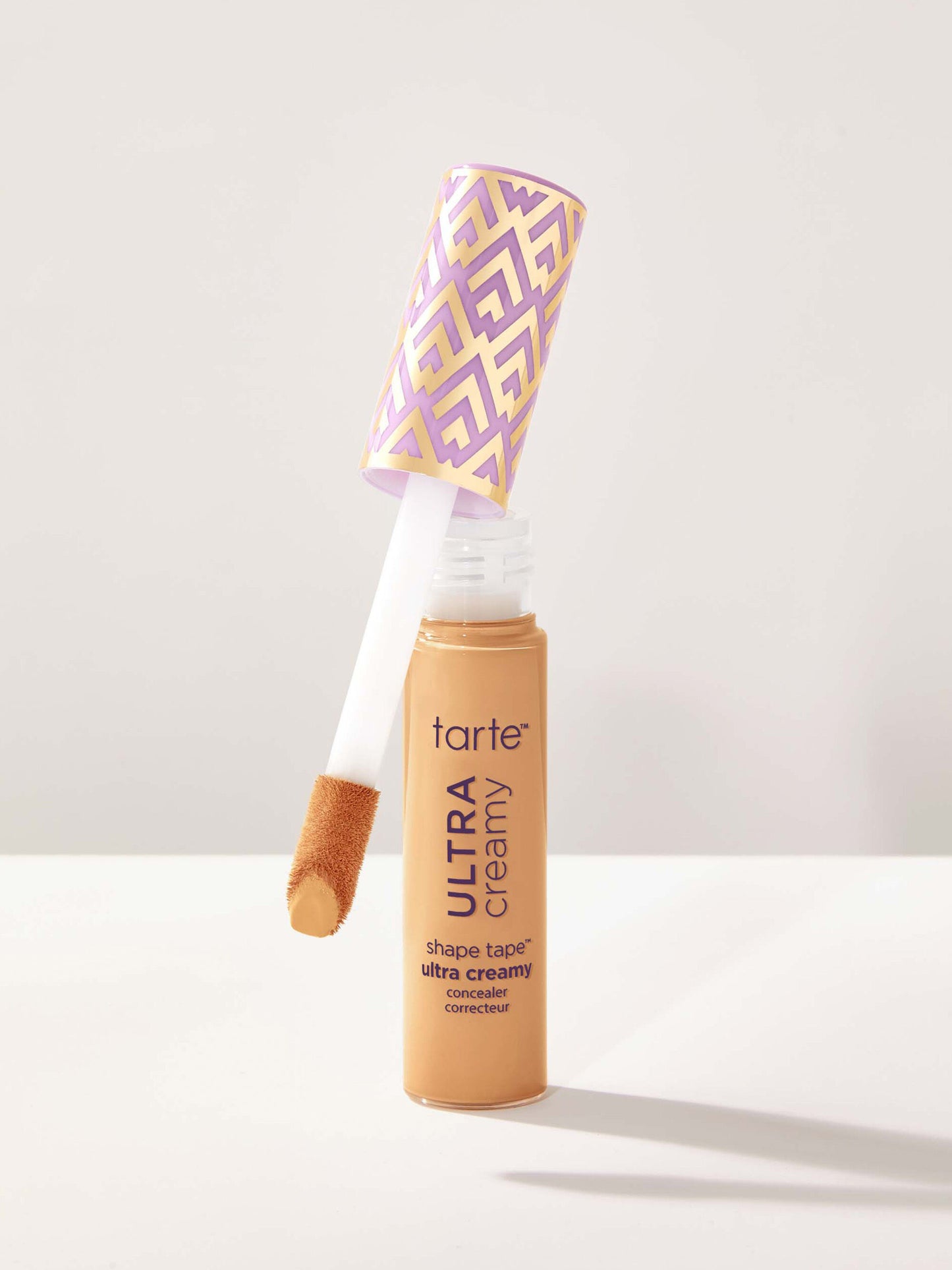 shape tape™ ultra creamy concealer